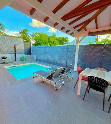 Villa LUGNA piscine privée