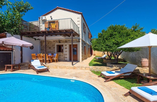 Villa Manolis with 3 bedrooms, 2 bathrooms and private pool in Asteri village