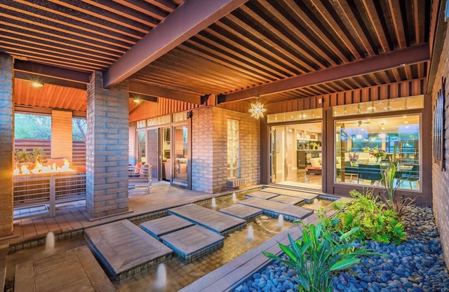 Villa Medano: Luxe Home | Heated Infinity Pool | Minutes to Old Town Scottsdale