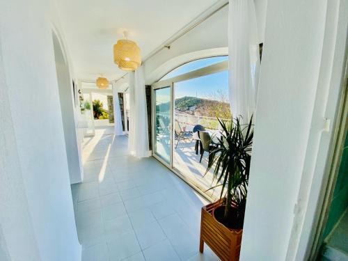 Villa Montalbo vue mer avec grande terrasse & plage à proximité - idéale famille et groupe de 2 à 10 personnes