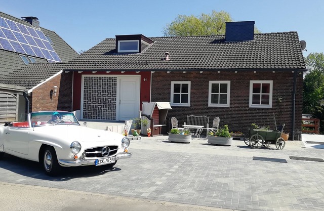 Villa on the hillside just outside Kiel - 900 m to the city limits!