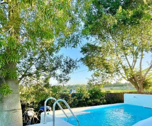 Villa Only Adults 2 Pax · Piscina Privada · A/C · WIFI · BBQ
