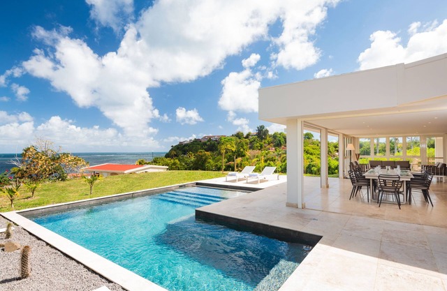 Villa Pétronille, Spacious luxury villa, sleeps 18 Cap Est, Le François