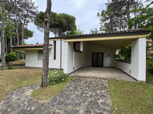 Villa Pineta - Parcheggio, Giardino, Wi-Fi, Tavolo Ping Pong - Oasi di Tranquillità a Due Passi dal Mare