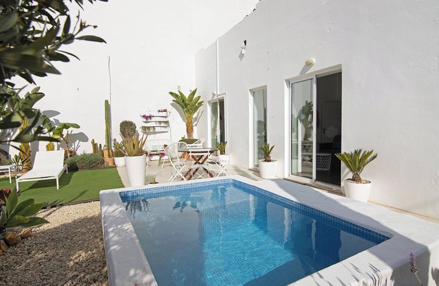 Villa Rafa with Private Pool, Garden, Wi-Fi & A/C