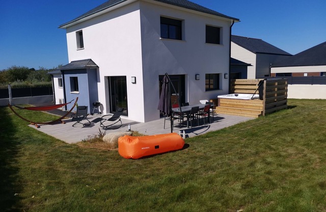 Villa Recente Avec spa à 250 m d une Magnifique Plage