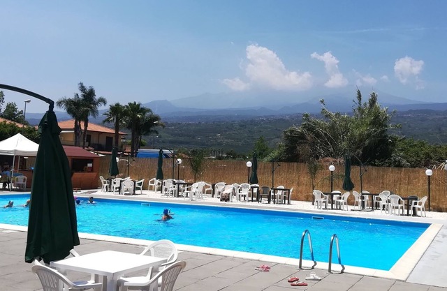 Villa Stella di mare, with swimming pool, 200 mt. from the beach with private garden