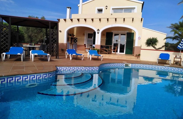Villa Tali Pool, Garden, barbecue and near the beach