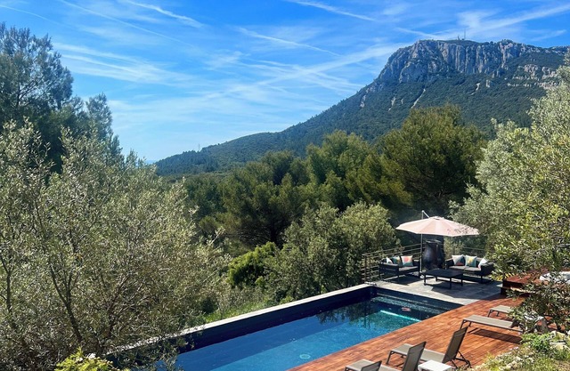 Villa VESPERA for 10 persons with unobstructed view heated salt pool
