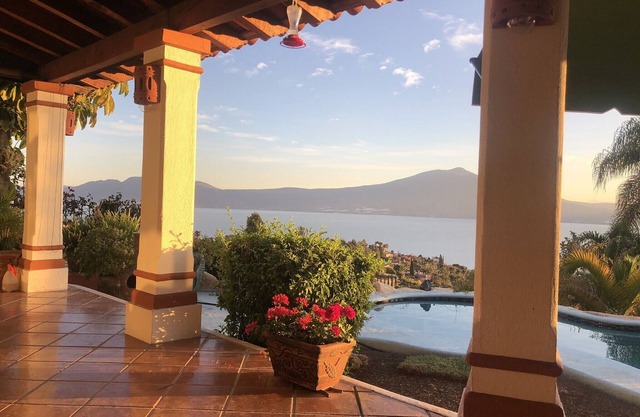 Villa with lake and mountain view