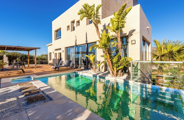 Villa with Pool, Stunning Mountain View, Wi-Fi, Garden & Terrace
