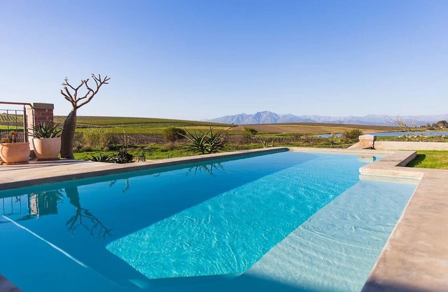 Vineyard Views Country House