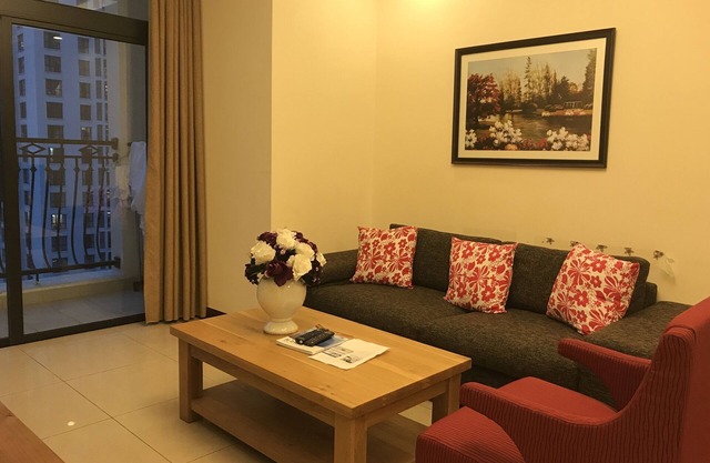 VINHOMES ROYAL CITY HANOI ♥ ROSY LUXURY 2 BR ^