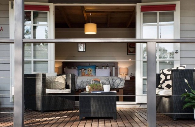 Viola @ Hepburn Springs