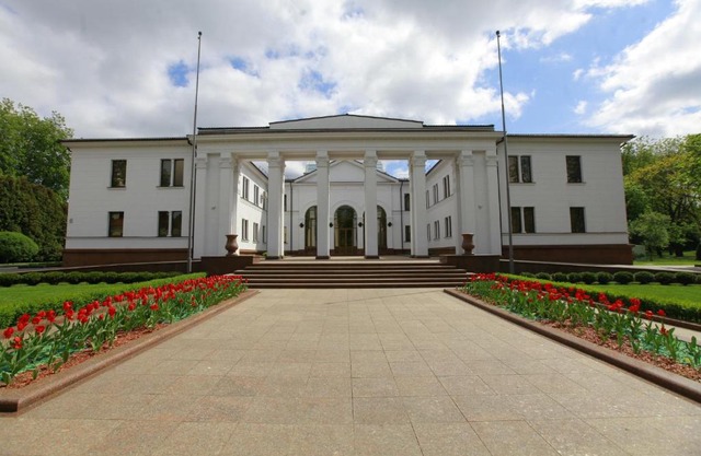 VIP Apartments Dipservice Hall