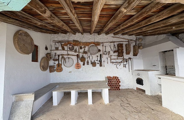 VIRGEN DE LA VEGA HOUSE