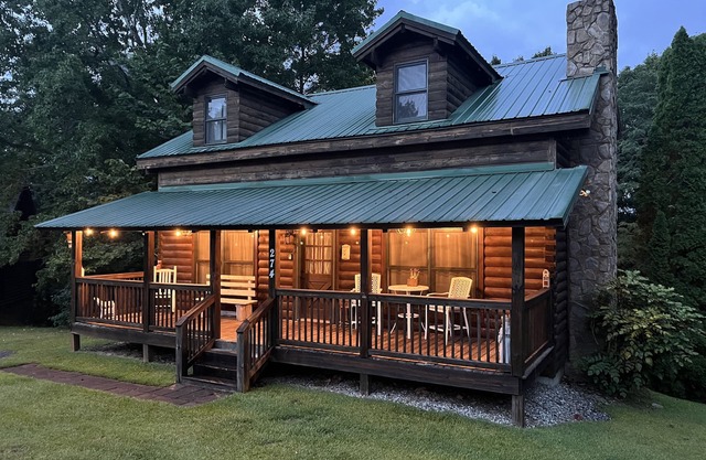 Visit Callaway's Pumpkins and Fantasy in Lights with us at Rustic Star!