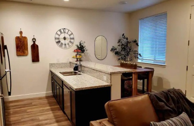 Visit Paradise 1/1 NEW Apt Home