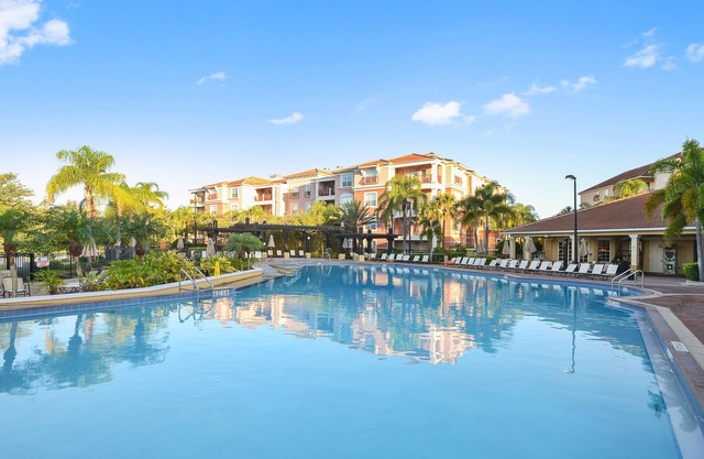 Vista Cay by Orlando Resort Rentals on Universal Boulevard