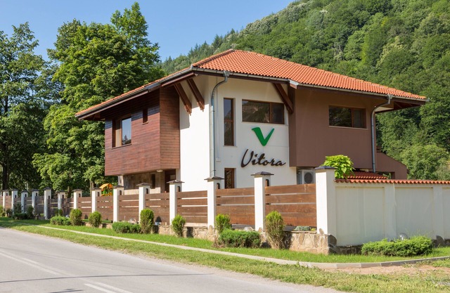 Vitora Guest House - Luxury & Style