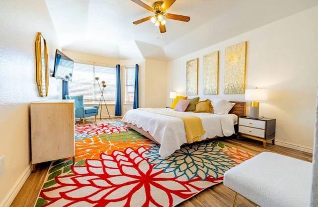 Vivid Vibes:A Burst of Energy