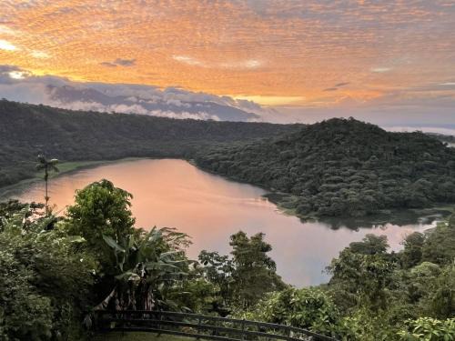 Volcan Hule Lodging
