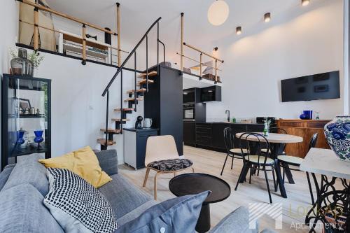 Wólczańskie Motyle by LookAp