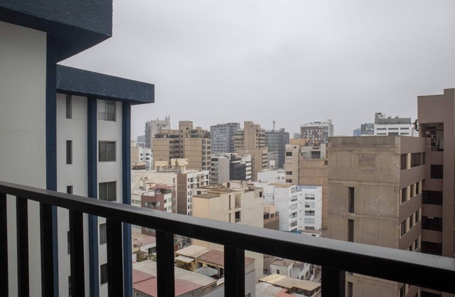 w Bright 2BR w Balconny in Miraflores