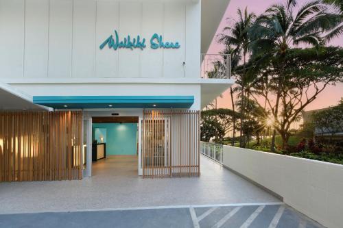 Waikiki Shore by OUTRIGGER
