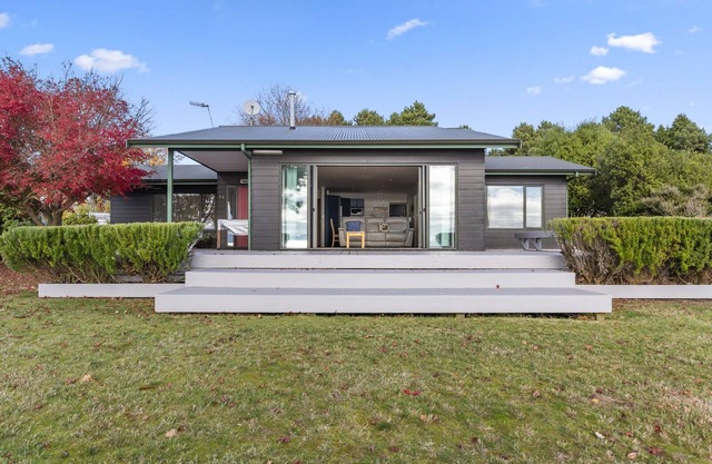 Waitetoko Waterfront - Waitetoko Holiday Home