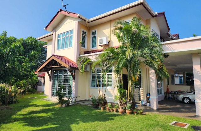 Wakaf Bharu Garden Stay Semi-D By UJ