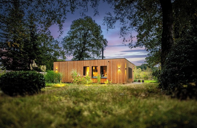 "Waldhaus an der Wiese" with fantastic views + wallbox + sauna + stove