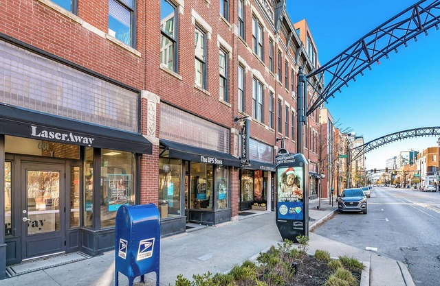 Walk to Convention Center, Secured Apt in Columbus