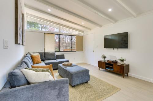 Walk to Kauneonga Lake Home with Deck and Grill