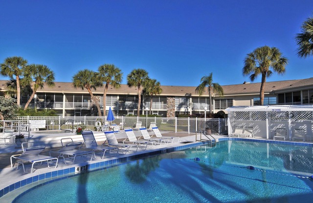 Walkable to Beach, Restaurants, Entertainment & More!