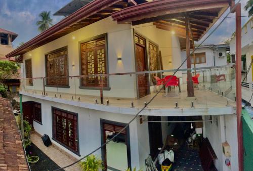 Warusha Villa