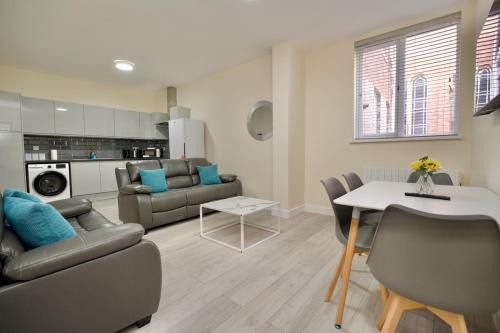 Warwick Row Apartments Coventry City Centre - Flat 2