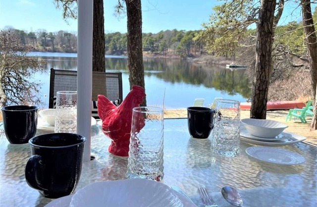 🦀Waterfront at The Velvet Crab~Amazing Sunsets