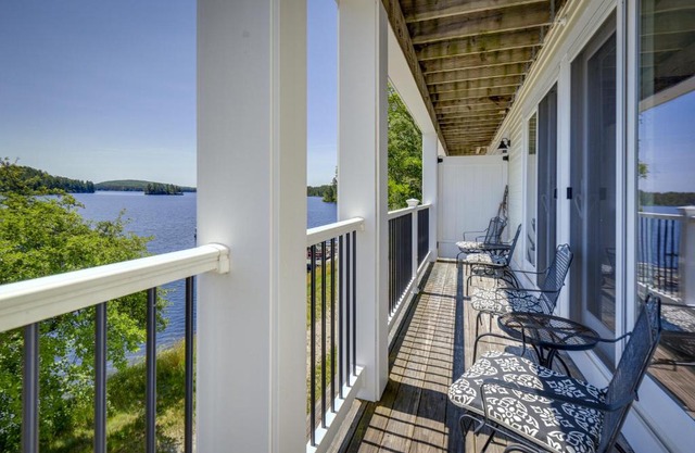 Waterfront Conway Area Condo Walk to Beach!