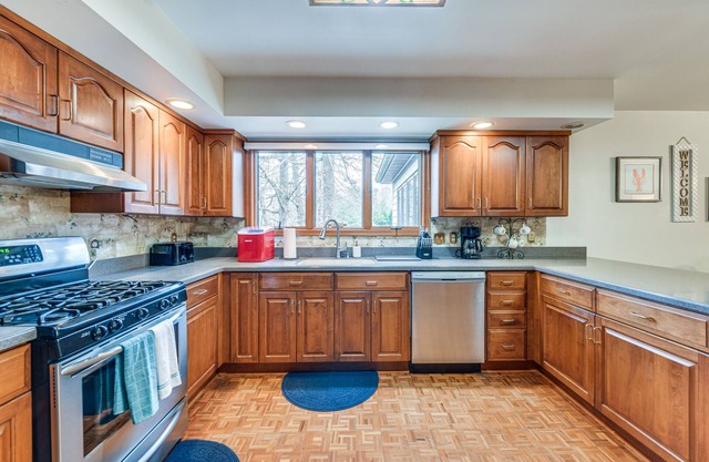 Waterfront Deltaville Retreat w/Private Boat Dock