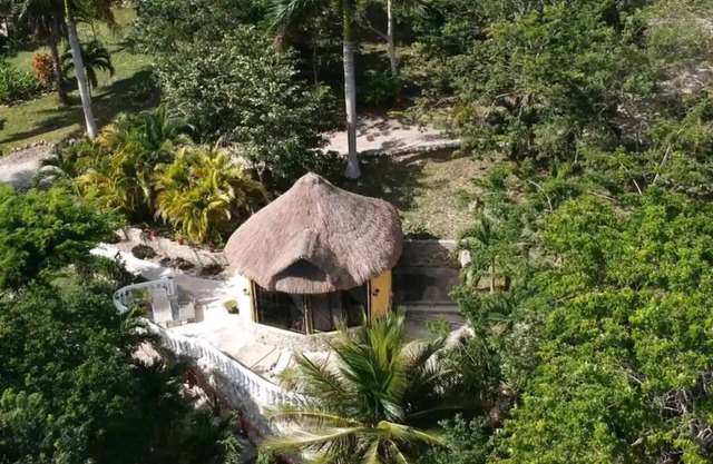 WATERFRONT- DOG friendly Palapa with-private patio