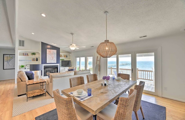 Waterfront Harkers Island Home: Sunset View & Dock