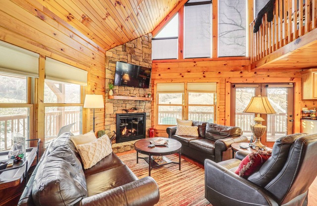 Waterfront Watauga Lake Home w/Private Dock!