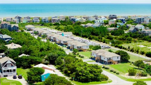 Watermen's Cabana 2A - 3-Bed, 2-Bath Apartment - Walk To BEACH Access & PET Friendly!