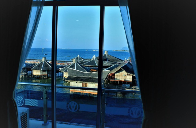 Wave View Hotel