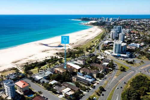 Waves at North Kirra