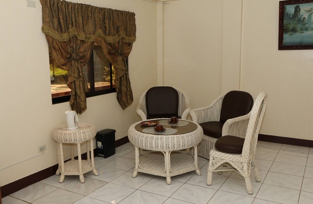 We provide first class hotel accommodation with Restaurant, Bar & Function Area.