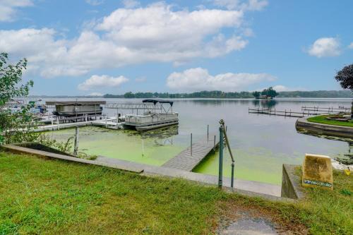 Webster Lake Home with Patio about 3 Mi to Town!