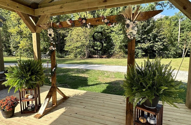 Wedding Veranda and lodging at Cataract Falls Lodge