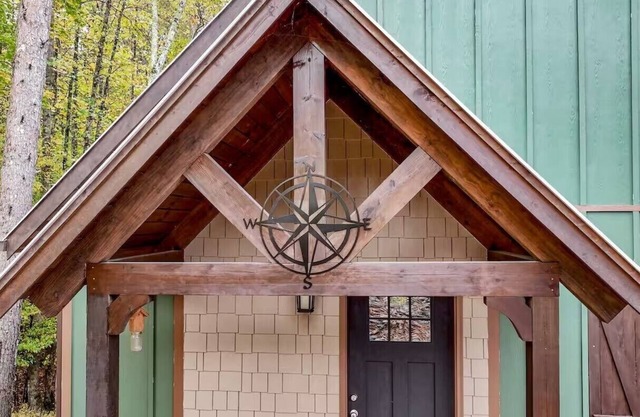 Welcome to the Compass Lodge! Sit back and relax in this calm, stylish space.